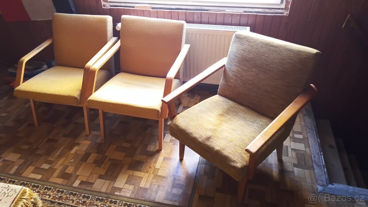 Retro křeslo ,stolky,lékařská vitrína. - 12