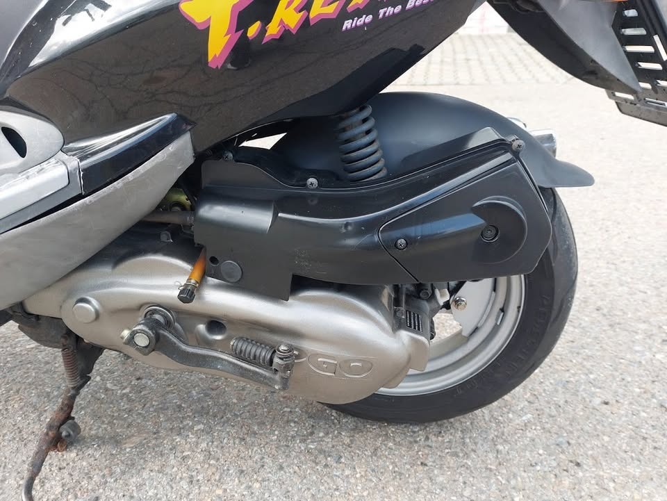2000 PGO T-REX 125 ccm - 12