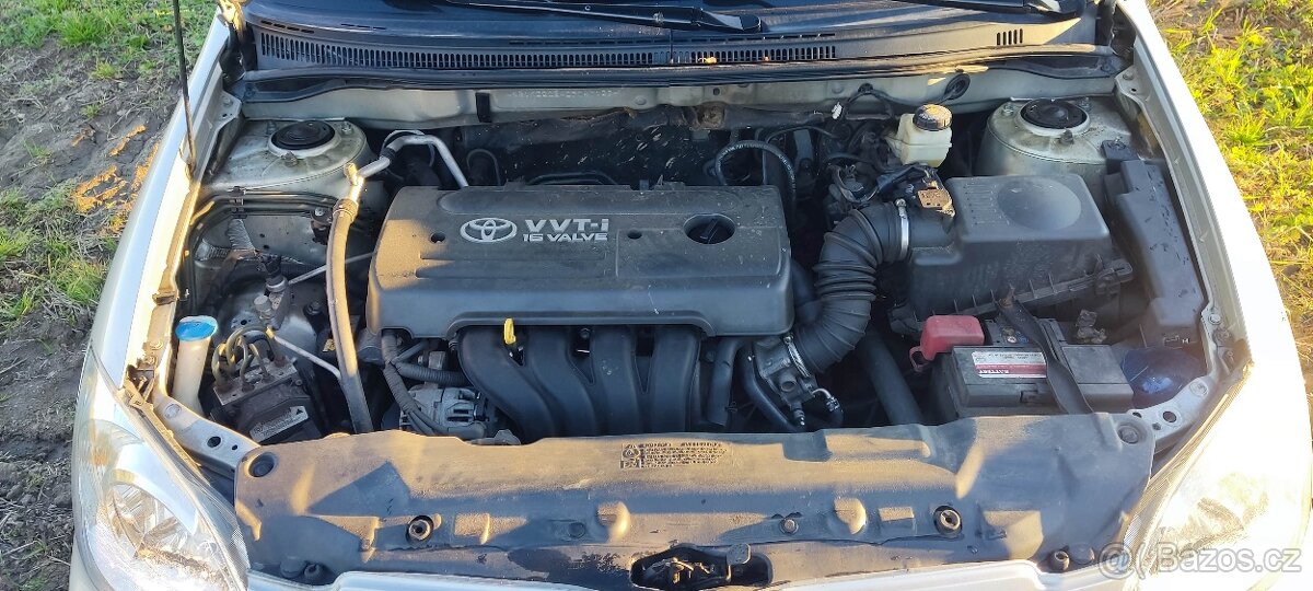 Toyota Corolla E12 Hatchback 1.6 81 kW (2006) - 12