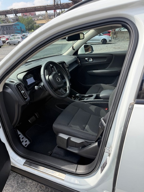 VOLVO XC40 - 12