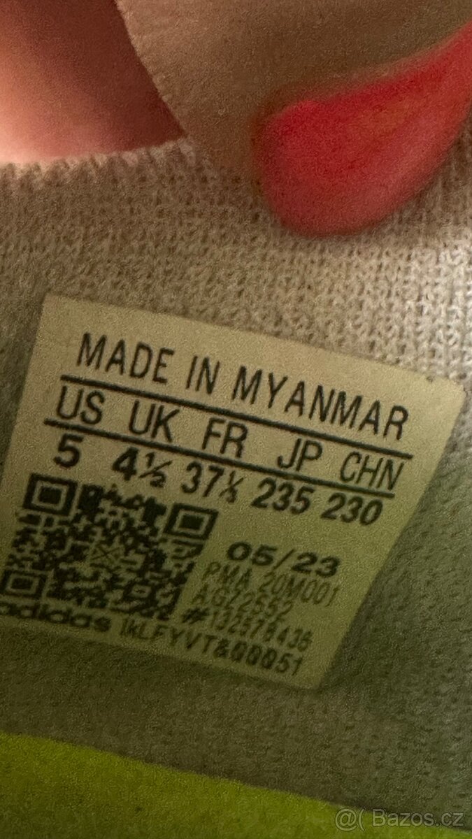 Kopačky, turfy a sálovky Adidas - 12