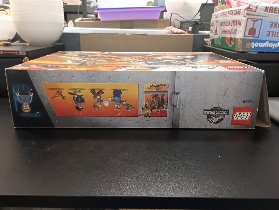 LEGO Jurassic World 75929 Carnotaurus Gyrosphere Escape +n+b - 12