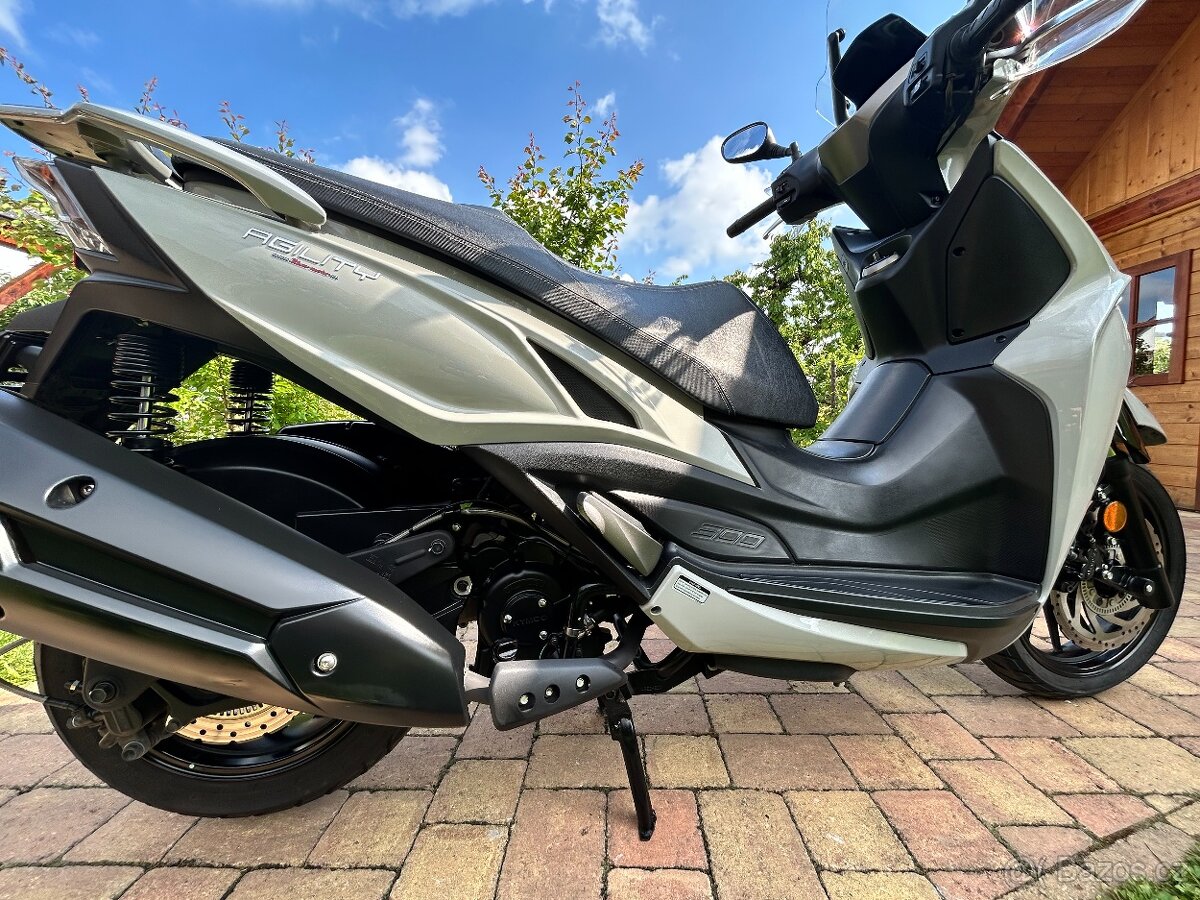 Kymco Agility 300i ABS - 12