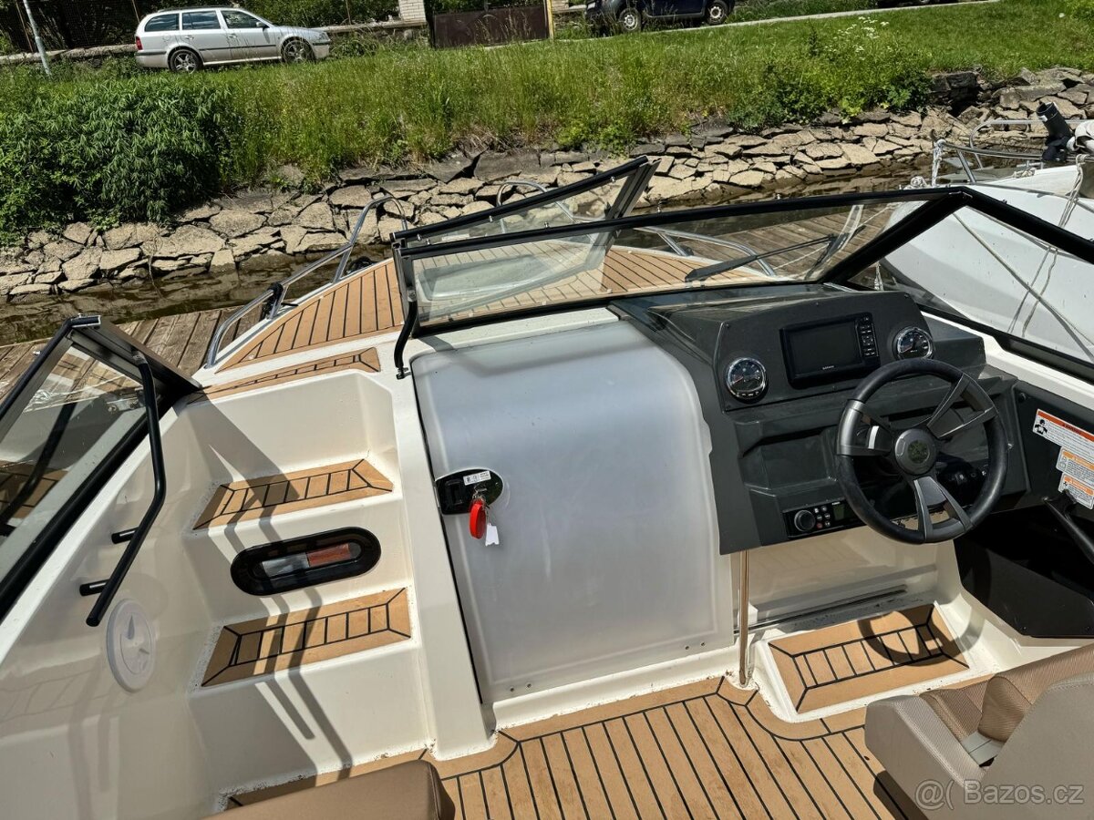 Quicksilver 605 motor Mercury 115 koni - 12