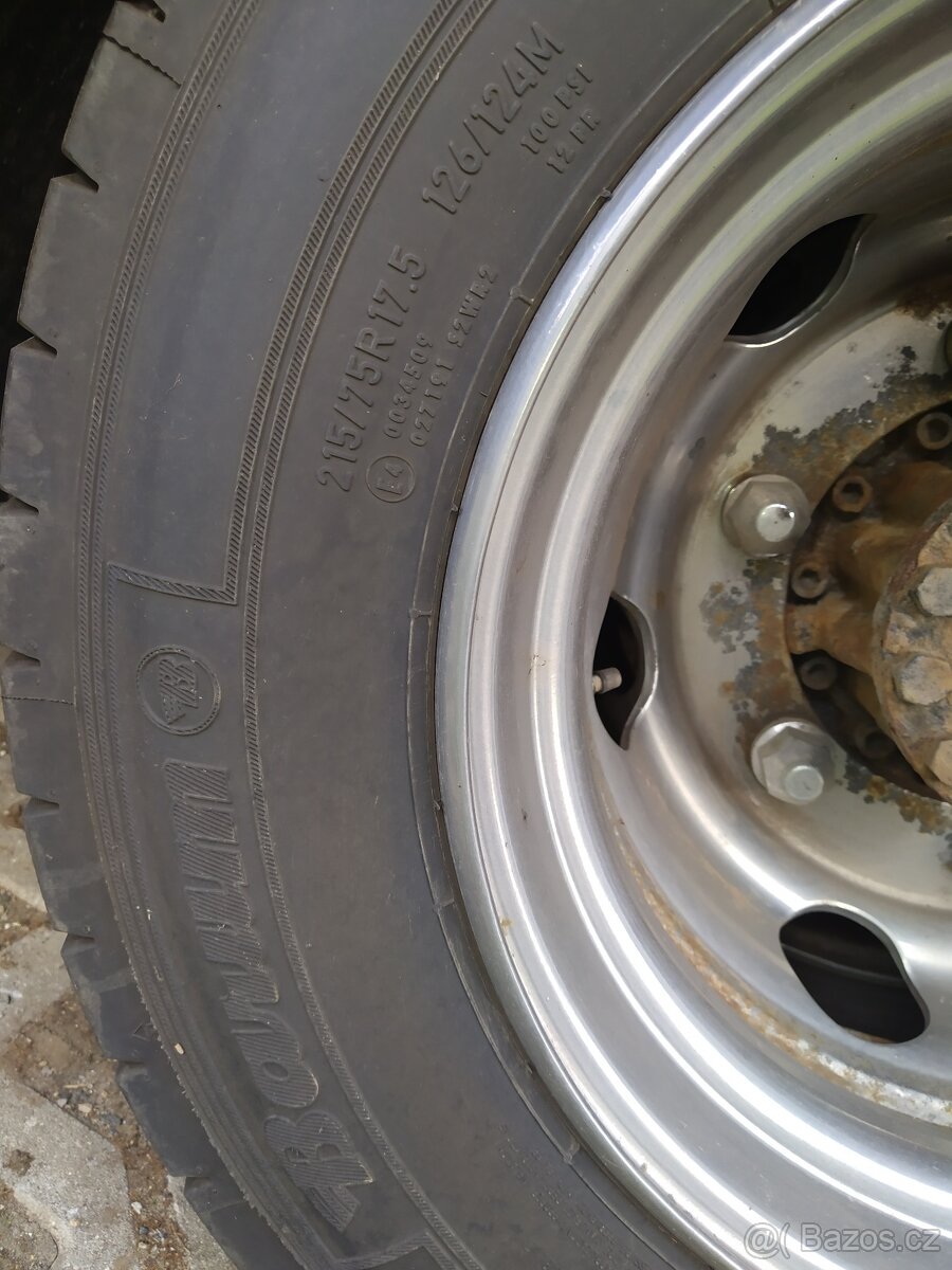 Odtahovka krytá - 12