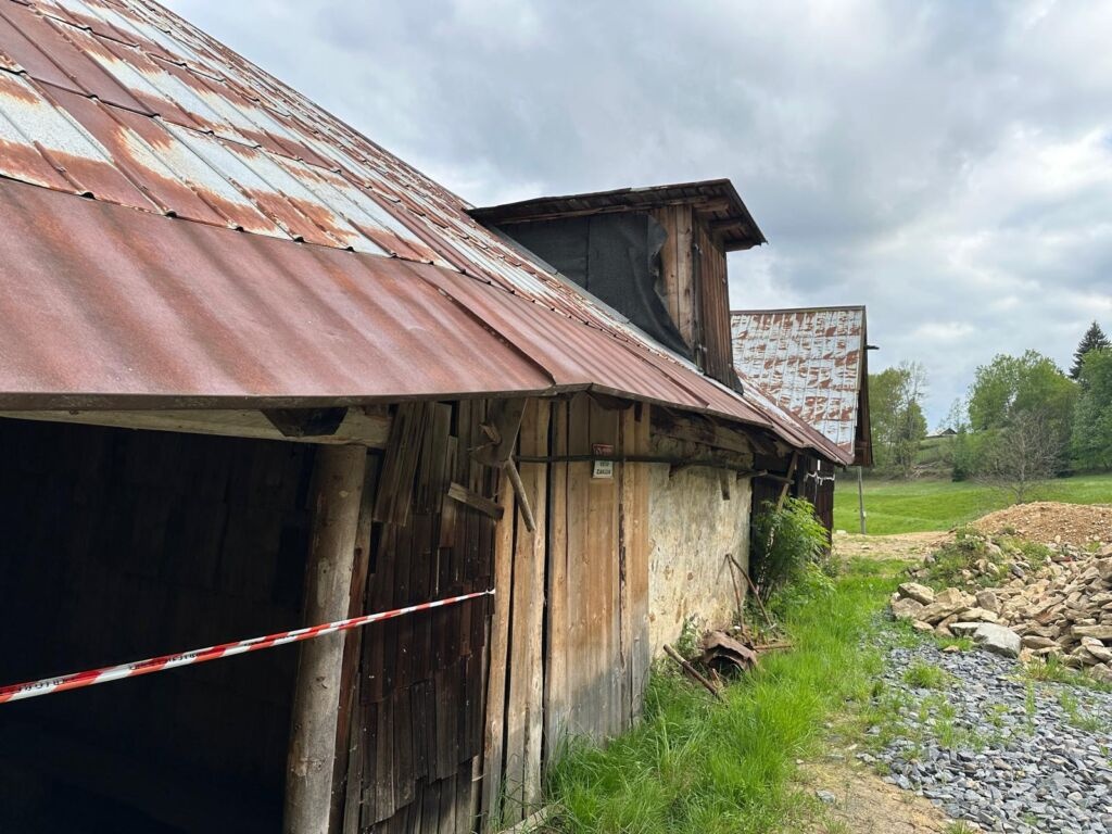 Staré Těšany trámy a staré prkna - 12