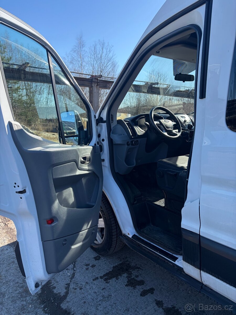Ford Transit - 7 Míst, tažné zařízení - 12