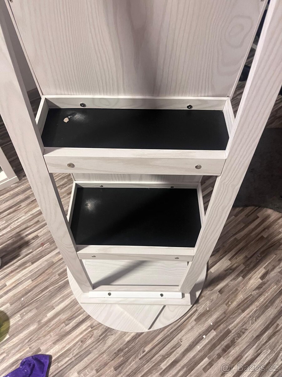 Zrcadlová šperkovnice - 12