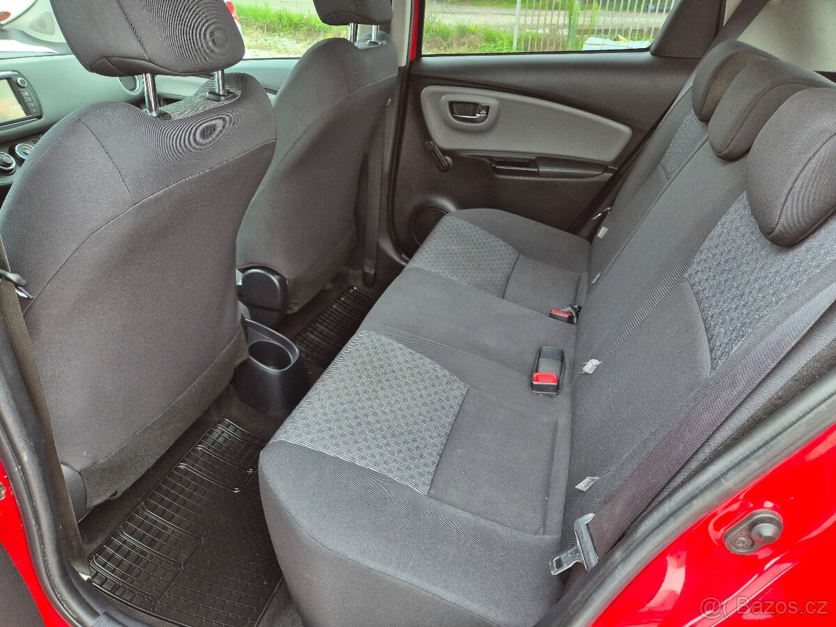 Toyota yaris - 12