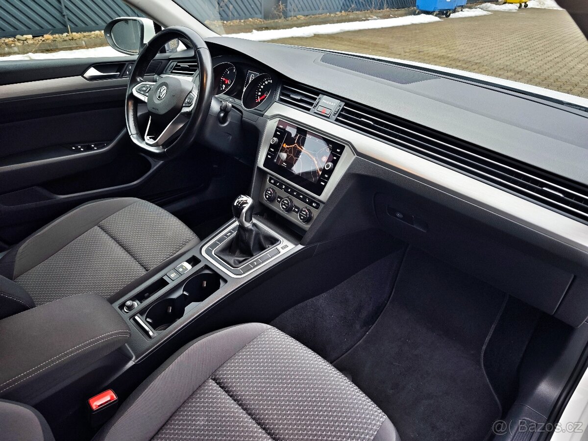 Vw Passat B8 Kombi 2.0TDi /150Ps/Facelift/LED/Navi/Alu/2020 - 12