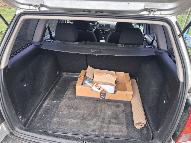 Prodám VW GOLF TDI 2003 - 12