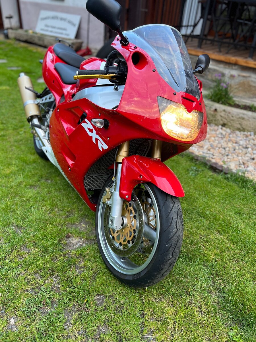 Kawasaki ZXR 400r - 12