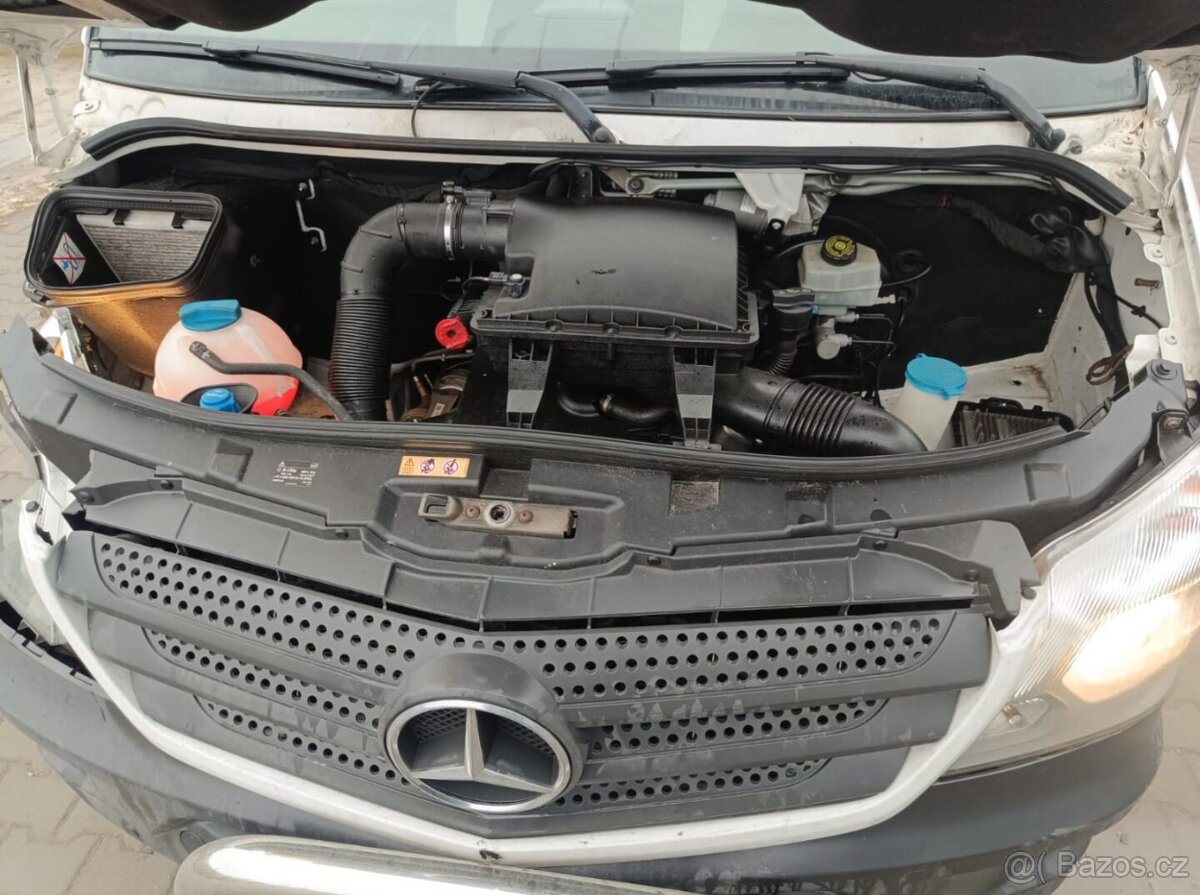 Mercedes-Benz Sprinter - 12