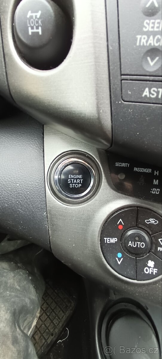 RAV4 D4D, 150PS, facelift - 12