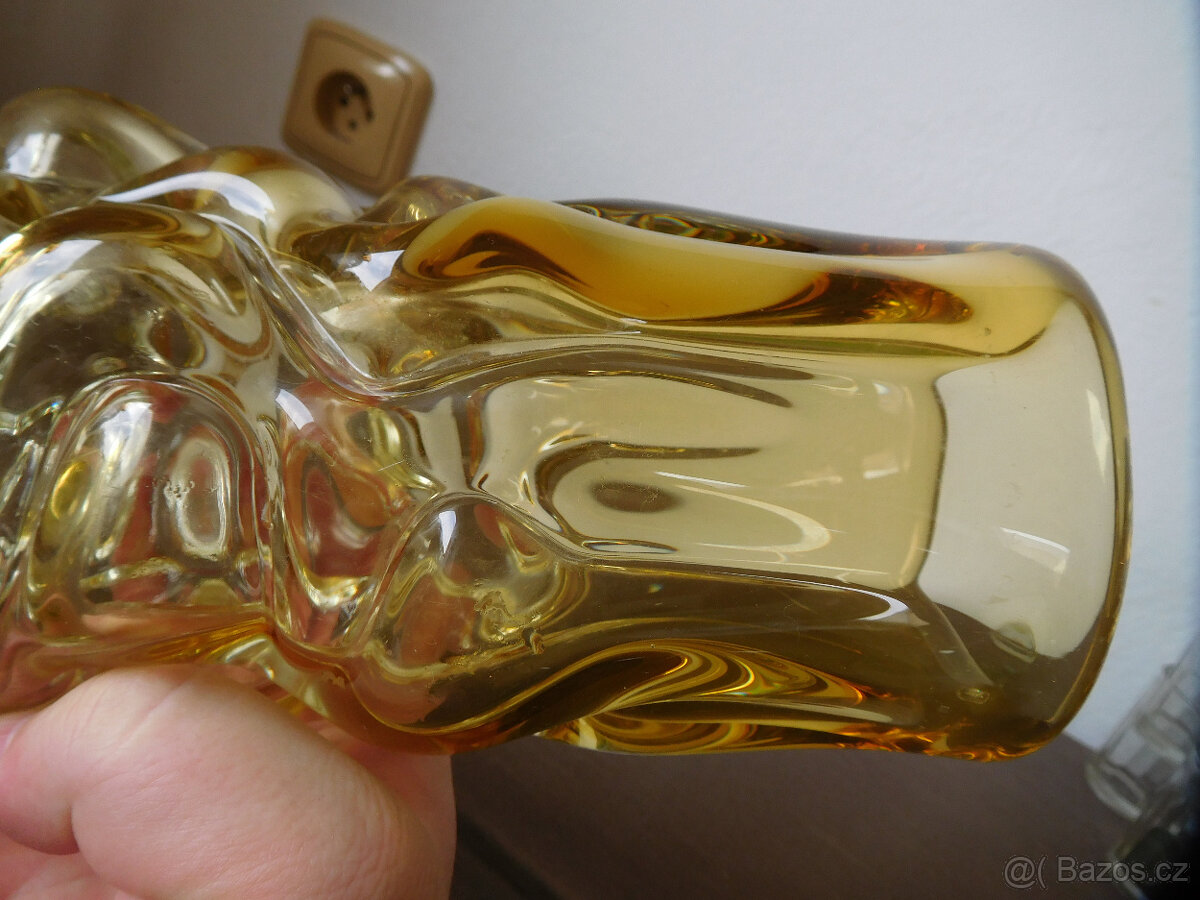 VÁZA - PAVEL HLAVA - MOZEK - HUTNÍ SKLO - 12