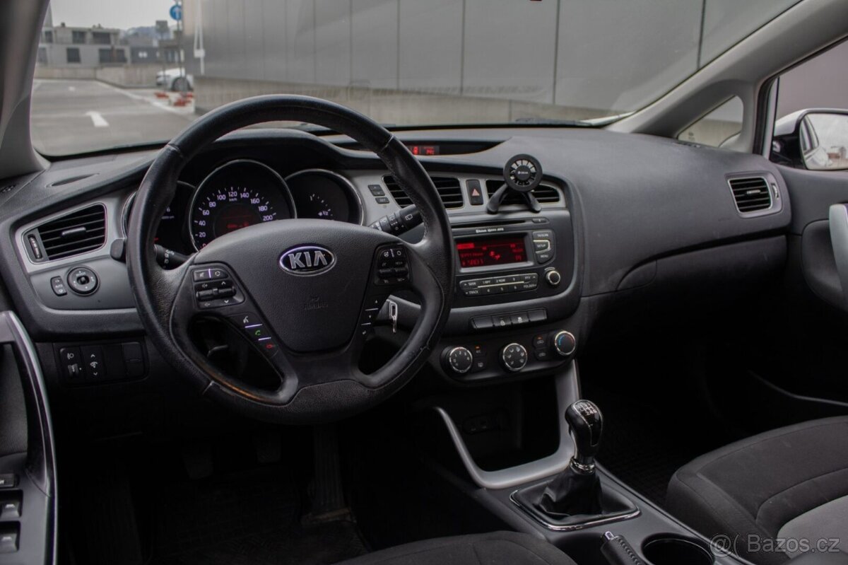 Kia Cee´d 1.6 CRDi 94 kW - 12