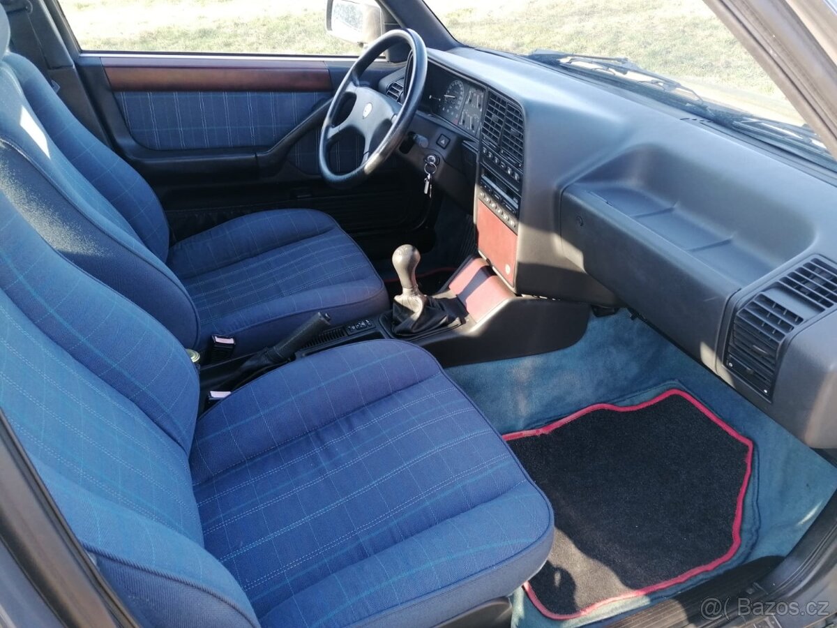 Lancia Thema 2,0 IE 16V - 12