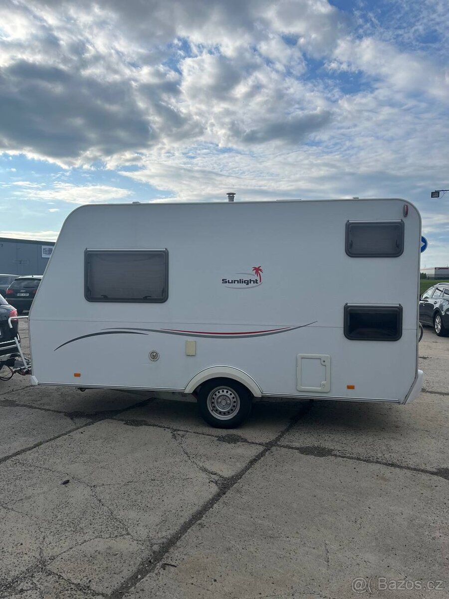Karavan Sunlight Carado Capron 2015 - 12