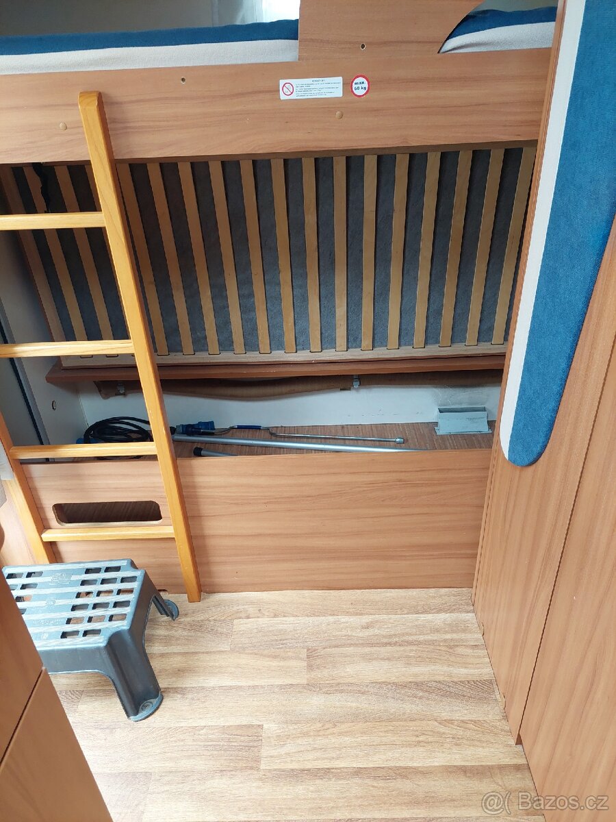 Karavan Weinsberg - 12