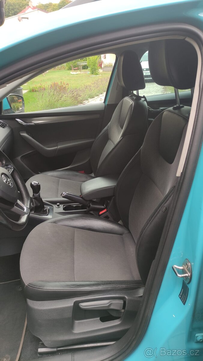 Škoda Octavia style combi 2.0.TDI 110 kw - 12