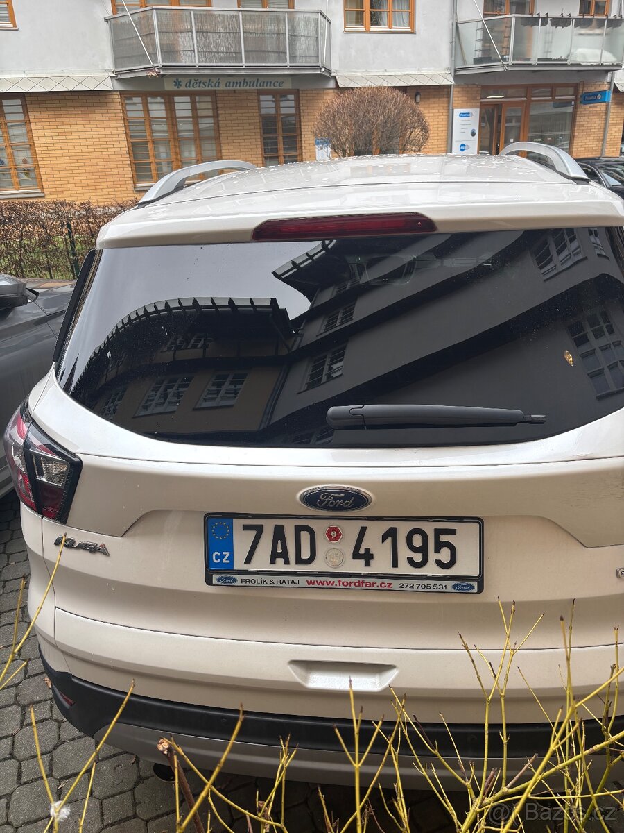 Ford Kuga 1.5 EcoBoost - 12