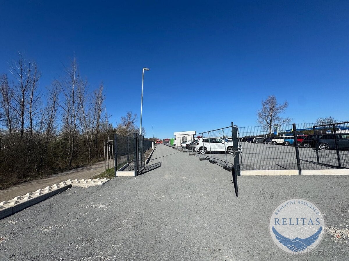 Prodej komerčního pozemku 10 735 m² - 12