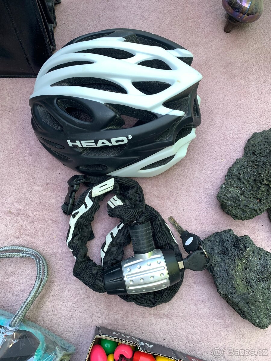 Mix: ohřívač, mlýnek na maso, aku šroubovák, lustr, hračky - 12