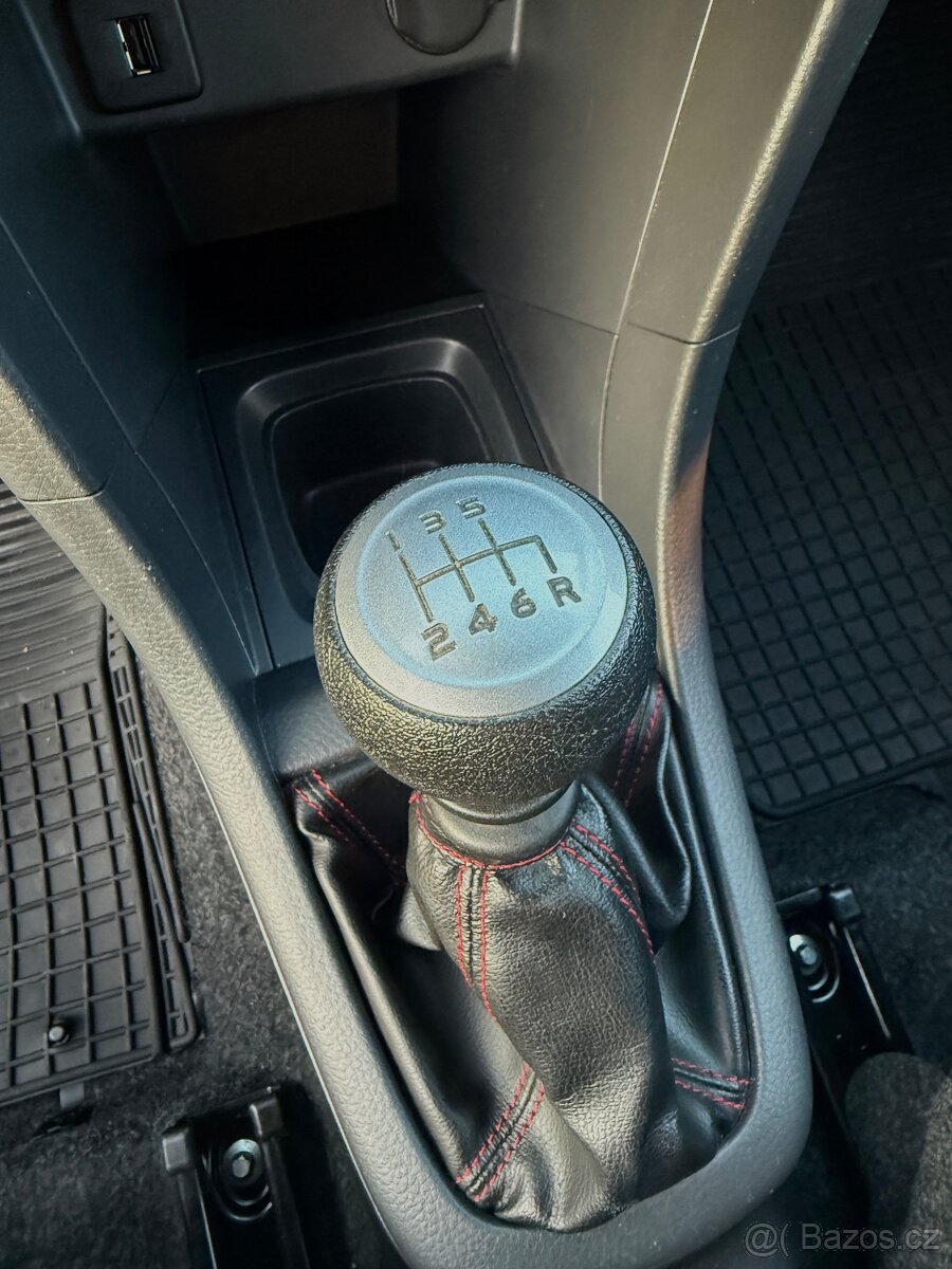 Suzuki Swift Sport - 12