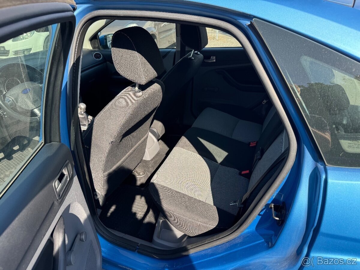 Ford Focus II Facelift - 12