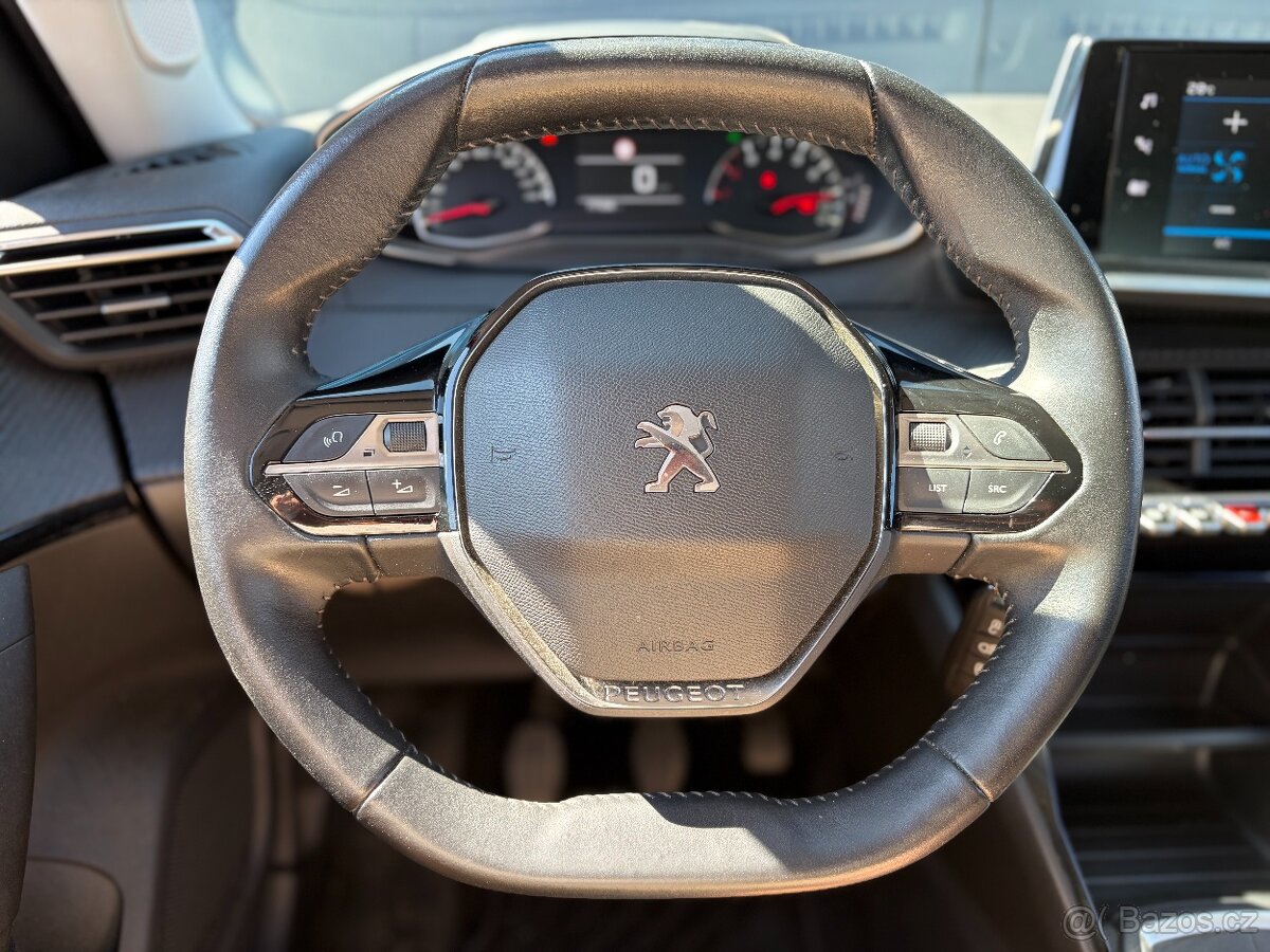 Peugeot 2008 ACTIVE 130 koní, ČR, Kamera - 12