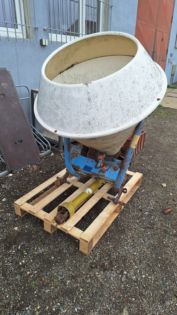 rozmetadlo umělých hnojiv - 12