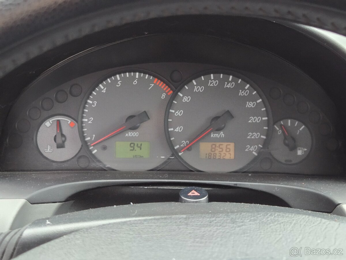 Ford Cougar 2.5 V6 - 12