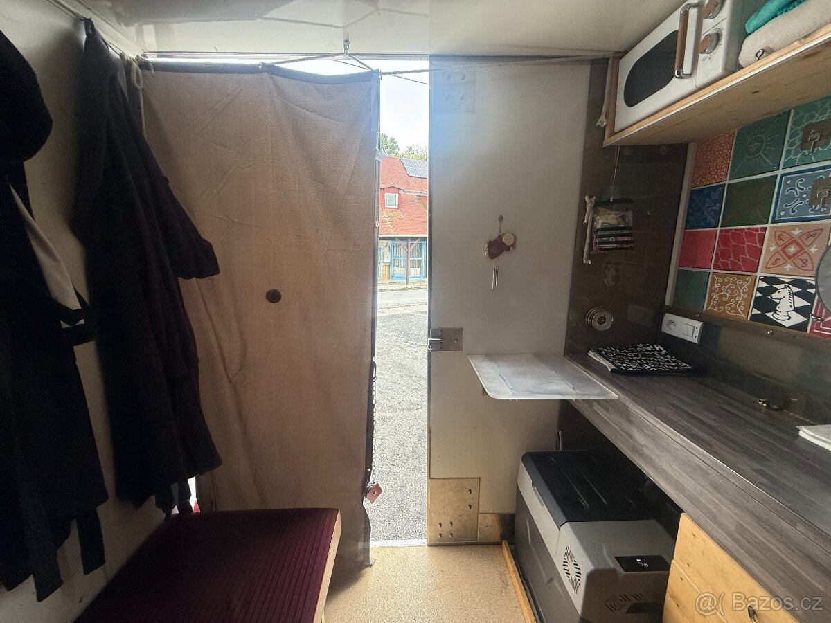 Renault Master 2,5 izotherm obytný special - 12