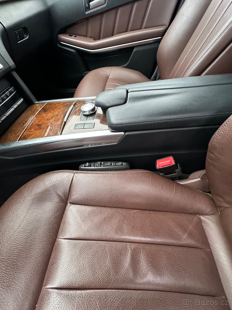 Mercedes-Benz E 350 BlueTEC Avantgarde, rok 2015 - 12