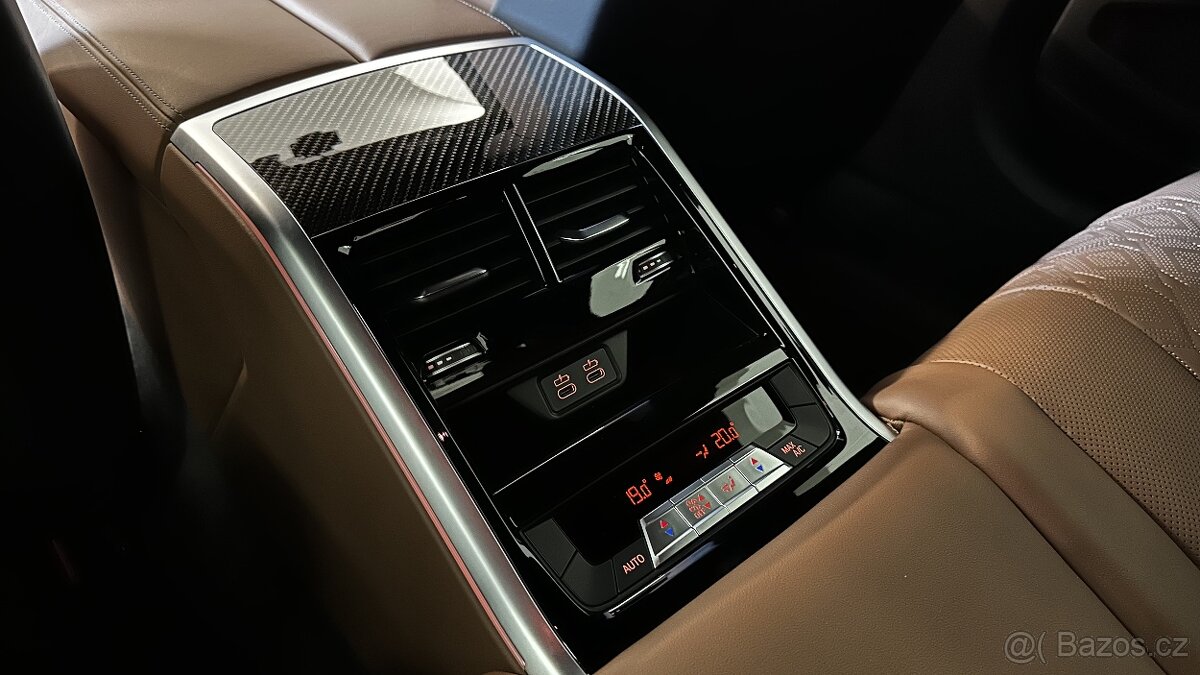 BMW M8, COMPETITION / TOP STAV / ZÁRUKA - 12