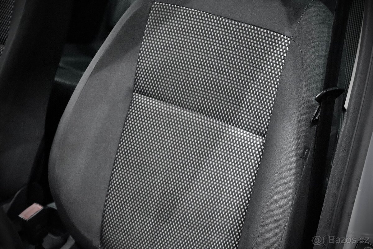 Škoda Roomster 1.4i 16V 63kW Scout 05/2010 103 000 km - 12