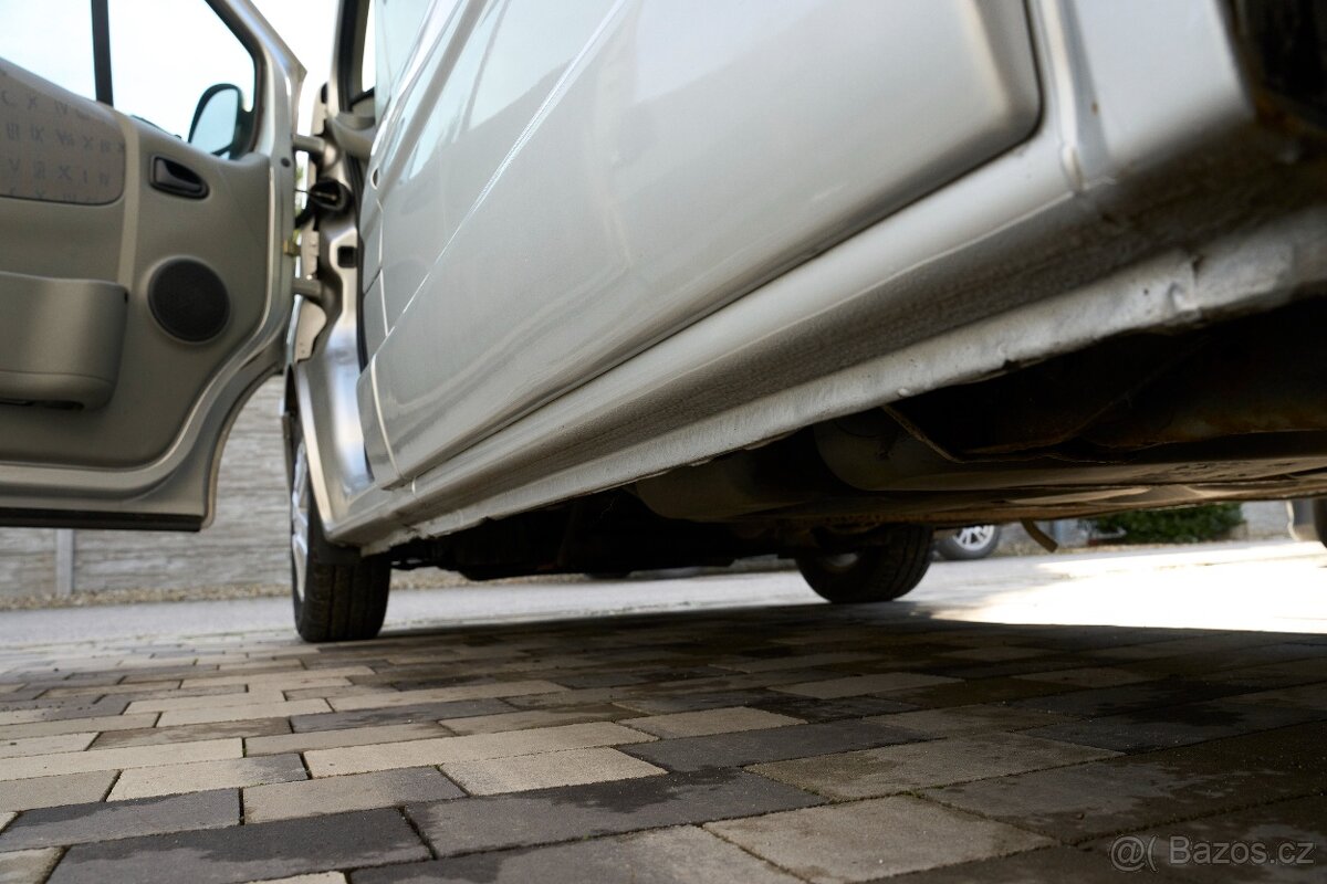 RENAULT TRAFIC GENERATION 2.5DCI - camper - 12