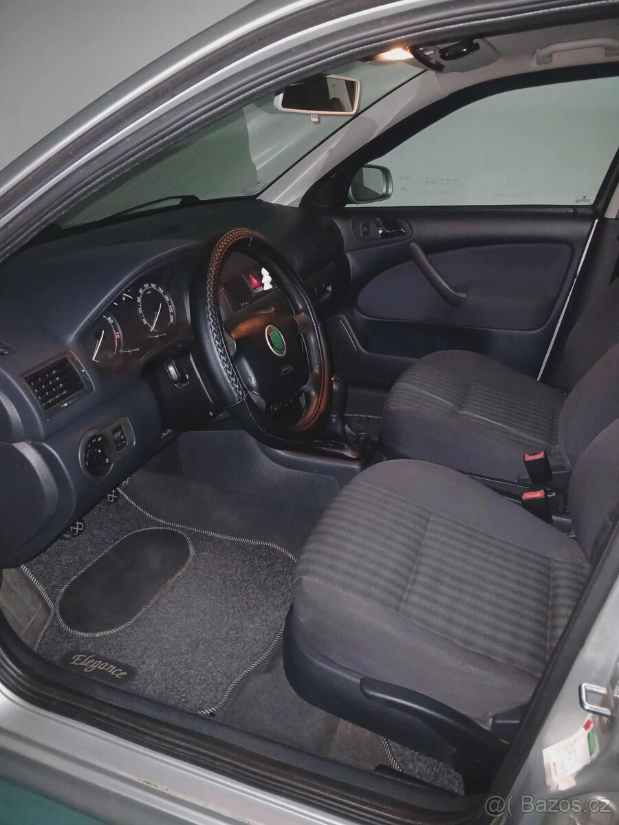 ŠKODA Octavia TOUR - 1.6 MPI 75kW - 12