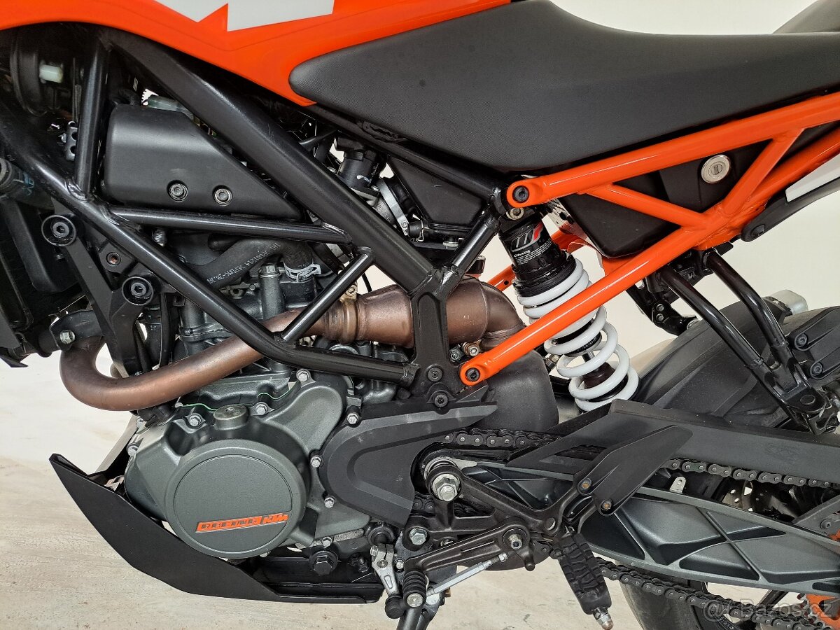 KTM 125 Duke ABS - 12