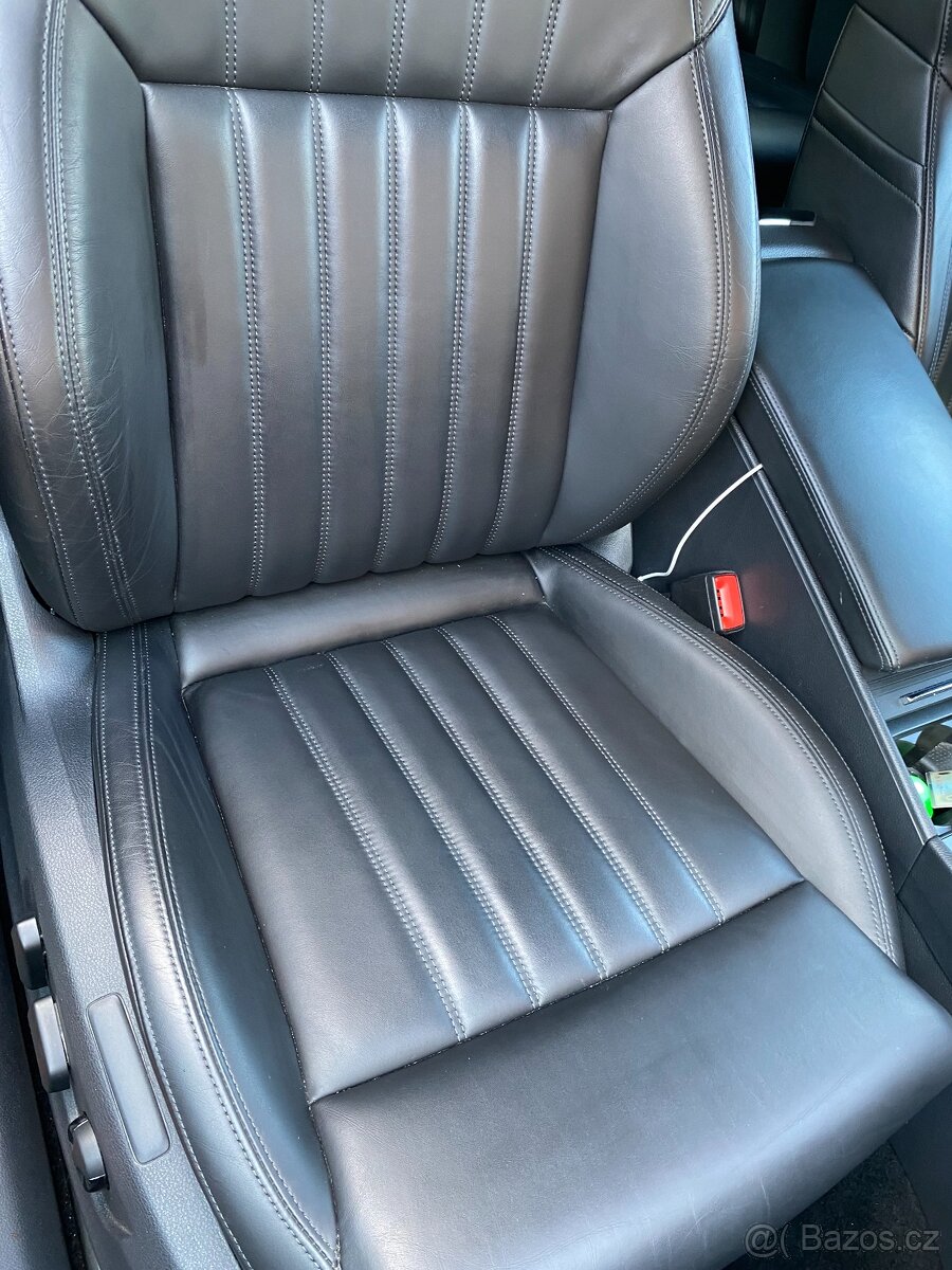 Škoda Superb L&K 140kW 4x4 DSG 80tis km ČR DPH WEBASTO - 12