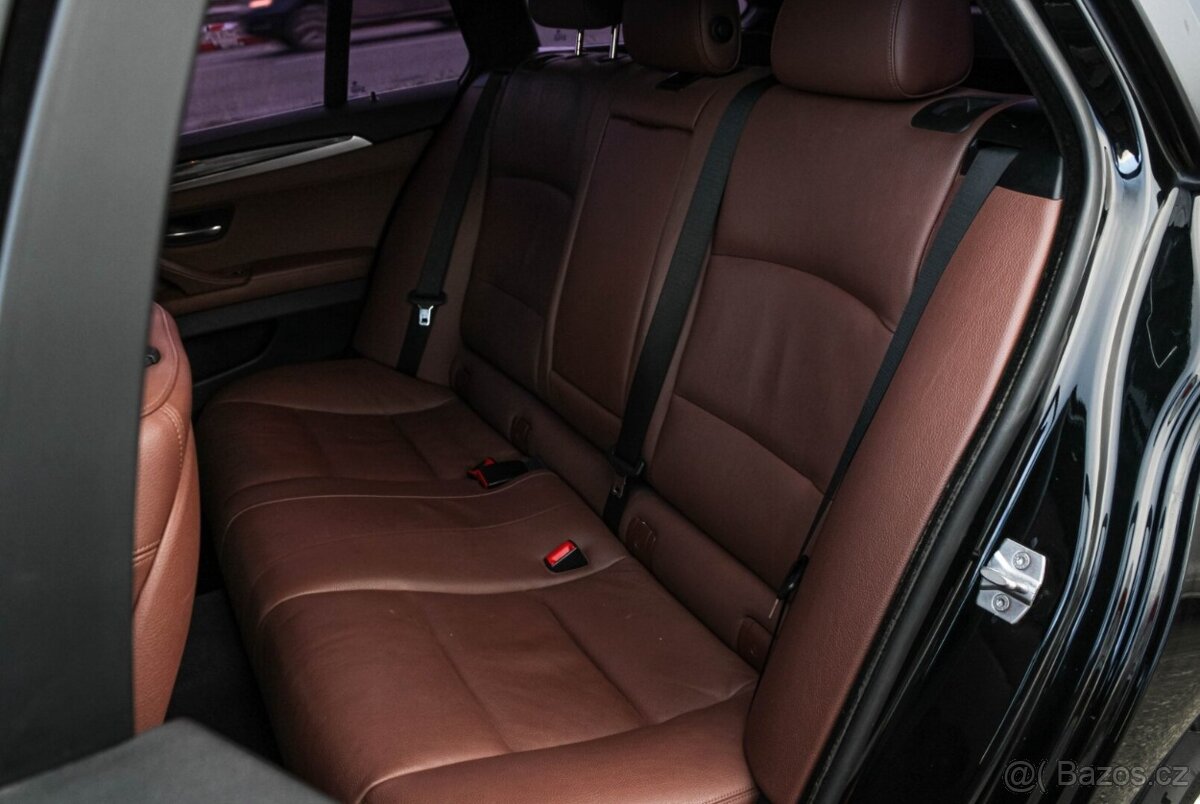 BMW Rad 5 Touring 520d xDrive - 12