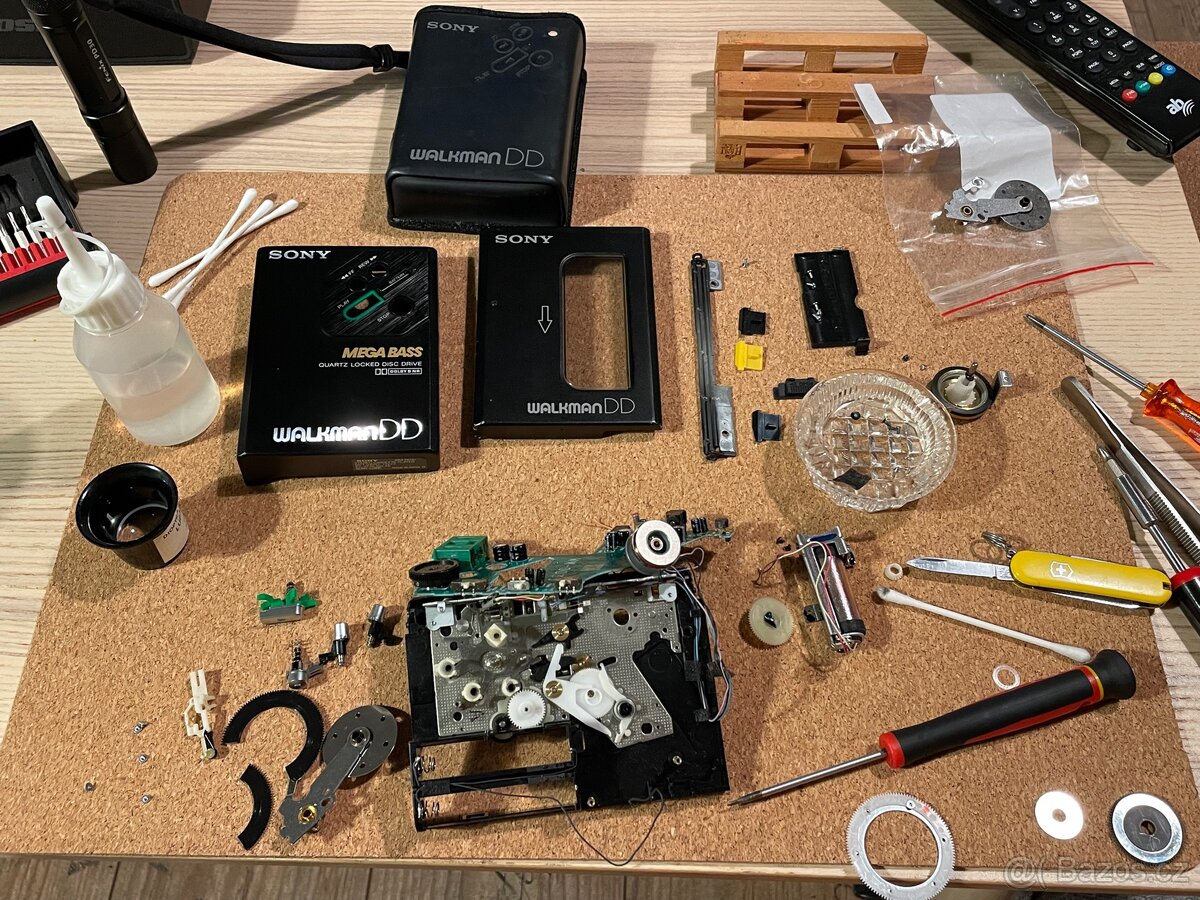 Walkman Sony WM-DD30 Mega Bass Quartz - 12