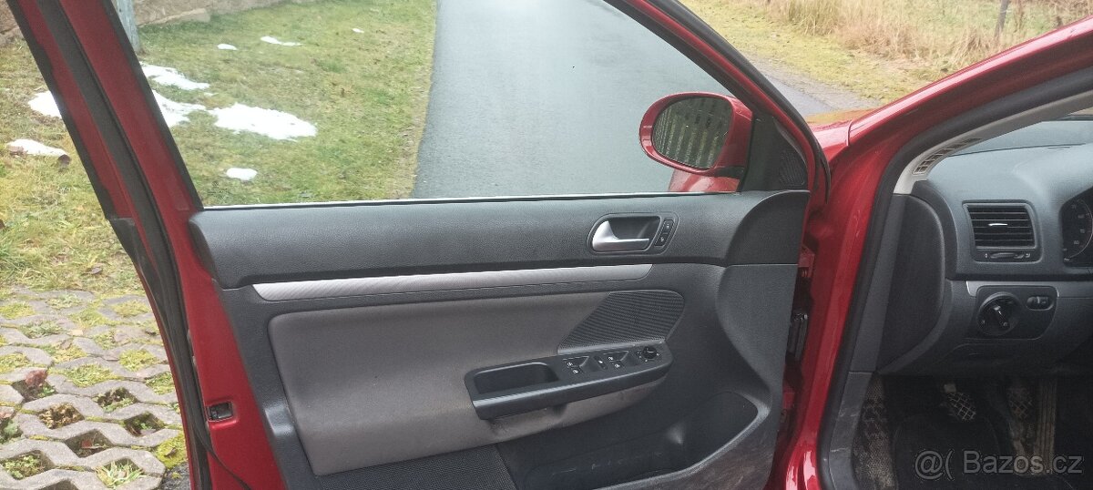 Prodám Volkswagen Golf 1.4 TSI , 103 KW , 162700 Km - 12