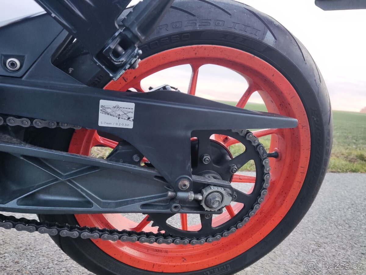 KTM RC 125 - 12