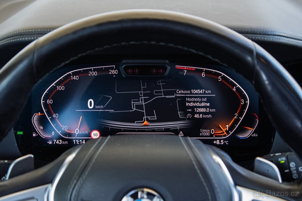 BMW X7 xDrive 40i A/T - 12