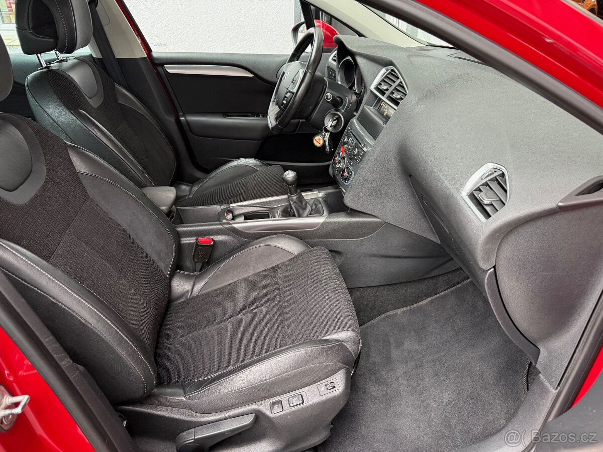 Citroën C4 1.6i Exclusive,po servisu,2x kola - 12