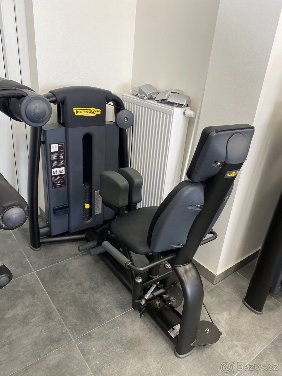 Technogym Selection 2 -17 strojů- krásný stav - 12