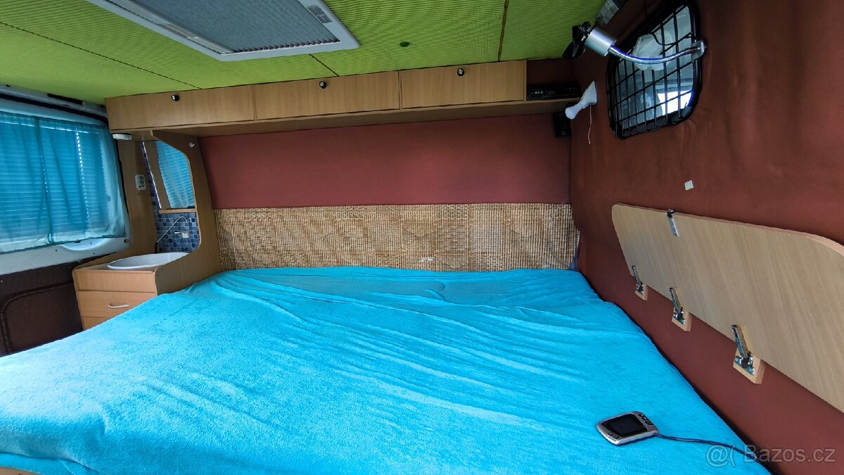 Ford Transit obytny - 12