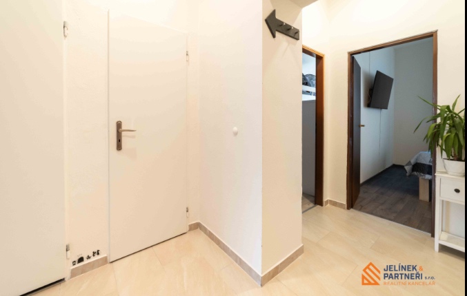 Byt 3kk, stání, sklep, zahrada - 12