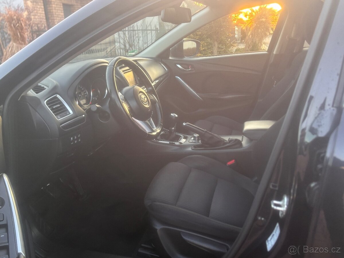 Mazda 6 2.2D 110kw skyactiv top stav R.V 2015 - 12